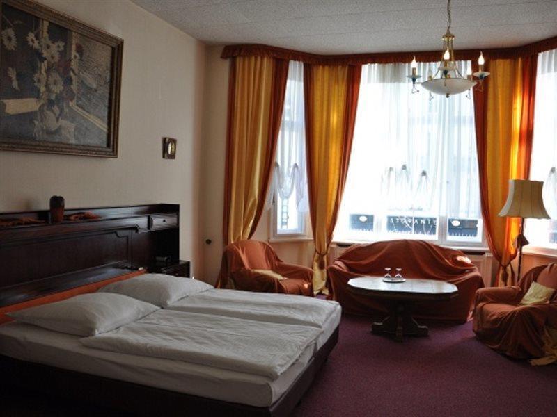 ברלין Hotel Pension Savoy Near Kurfuerstendamm מראה חיצוני תמונה