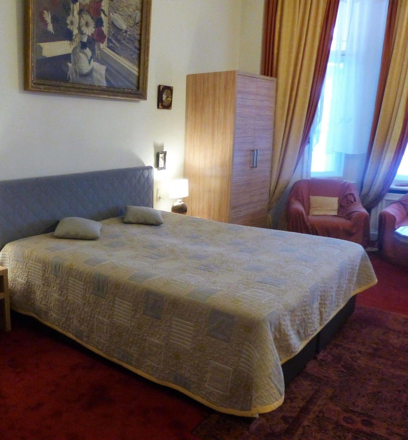 ברלין Hotel Pension Savoy Near Kurfuerstendamm מראה חיצוני תמונה