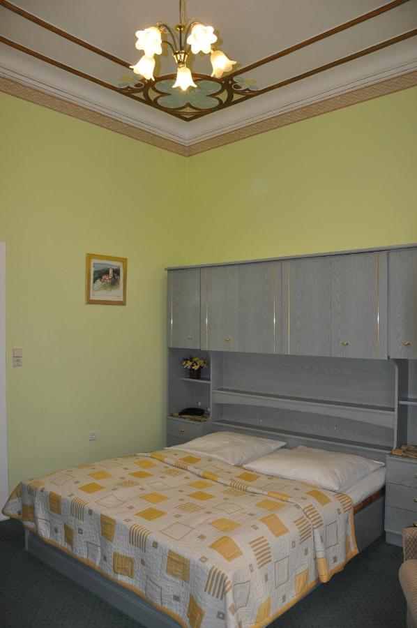 ברלין Hotel Pension Savoy Near Kurfuerstendamm חדר תמונה